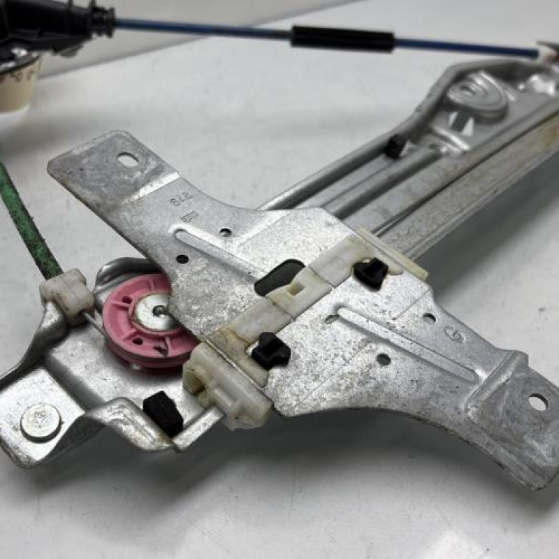 Leve vitre mecanique arriere gauche PEUGEOT 208 1 Photo n°6