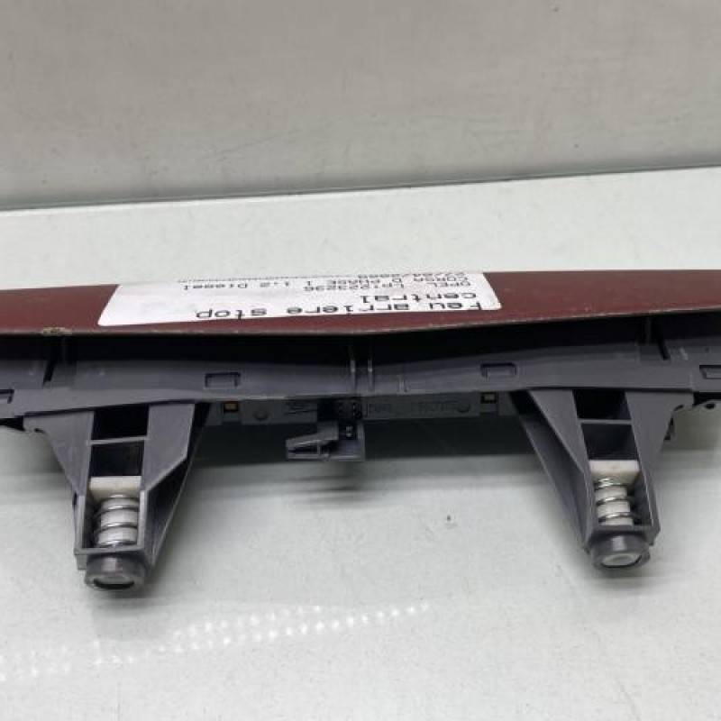 Feu arriere stop central OPEL CORSA D Photo n°2