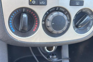 Feu arriere stop central OPEL CORSA D