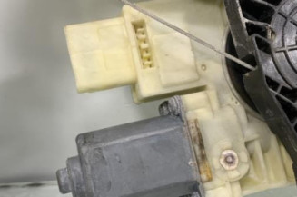 Leve vitre electrique avant gauche PEUGEOT 308 2