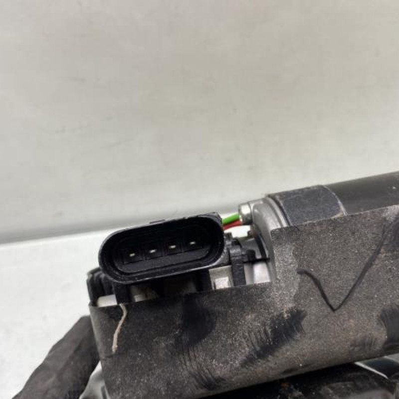 Moteur essuie glace avant VOLKSWAGEN FOX Photo n°4