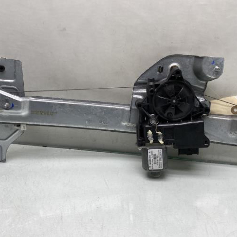 Leve vitre electrique avant gauche PEUGEOT 2008 1 Photo n°4