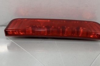 Feu arriere stop central PEUGEOT 207 Photo n°1