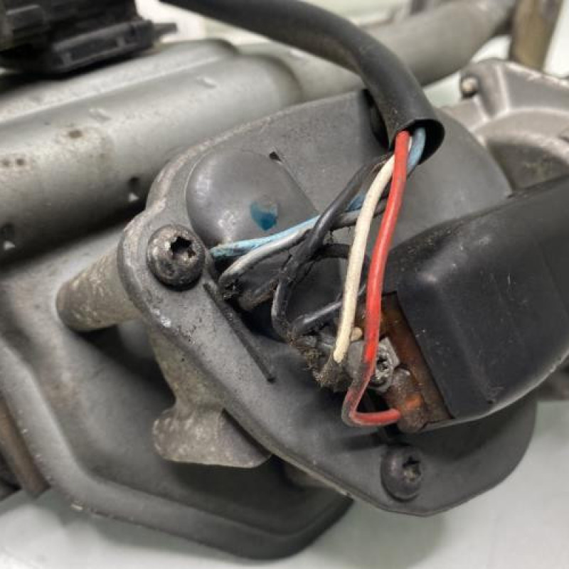 Moteur essuie glace avant RENAULT TRAFIC 2 Photo n°3