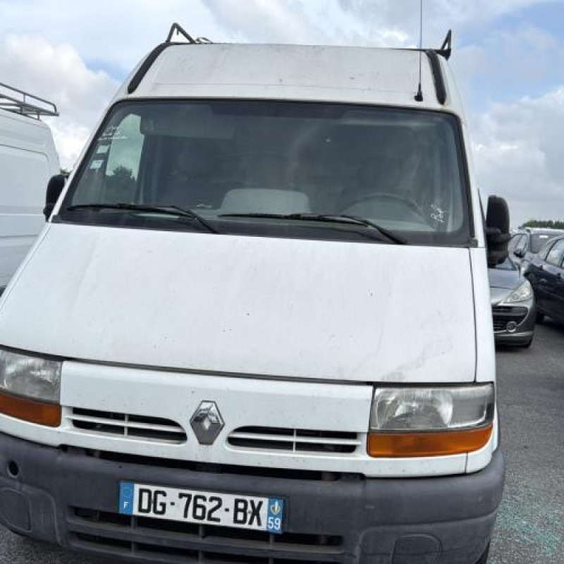 Feu arriere stop central RENAULT MASTER 2 Photo n°11