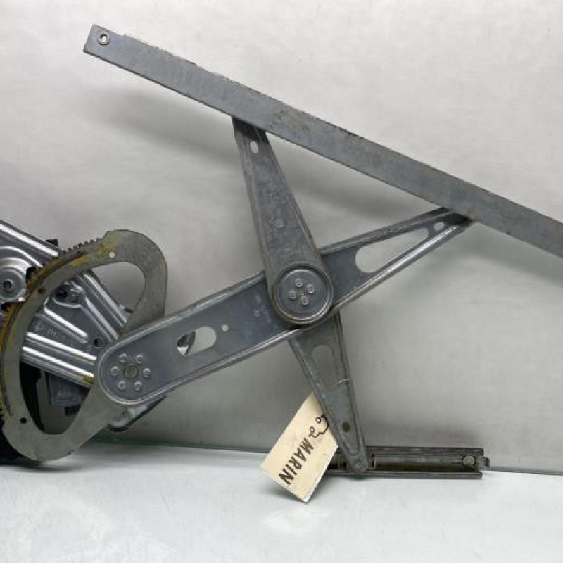 Leve vitre electrique avant gauche RENAULT GRAND SCENIC 3 Photo n°3