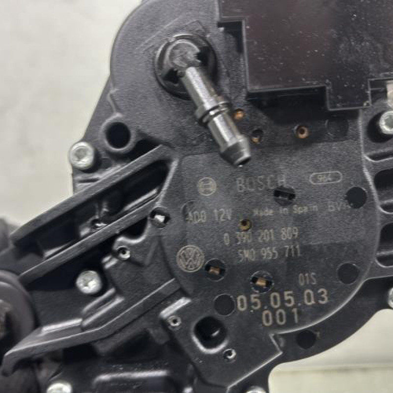 Moteur essuie glace arriere VOLKSWAGEN GOLF PLUS Photo n°2