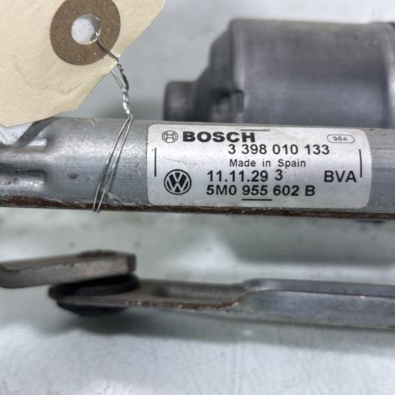 Moteur essuie glace avant droit VOLKSWAGEN GOLF PLUS Photo n°3