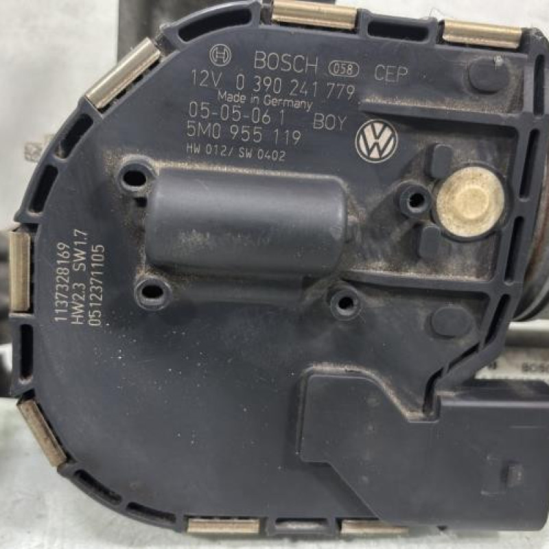 Moteur essuie glace avant gauche VOLKSWAGEN GOLF PLUS Photo n°2