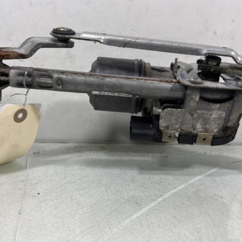 Moteur essuie glace avant gauche VOLKSWAGEN GOLF PLUS Photo n°5