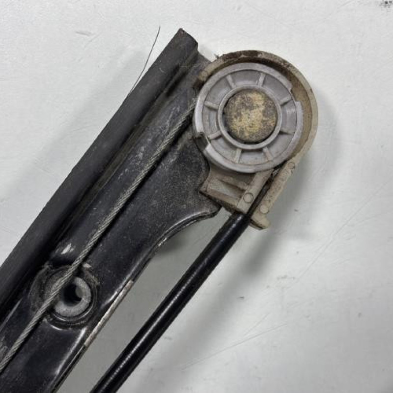 Leve vitre electrique avant gauche VOLKSWAGEN POLO 3 Photo n°6