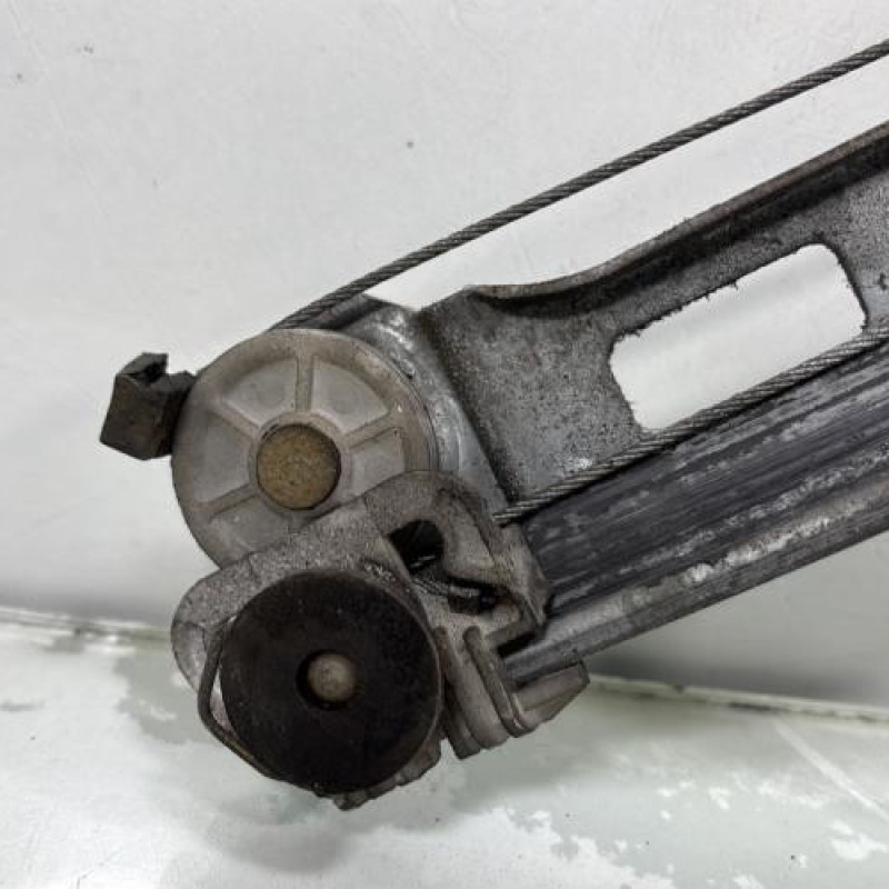 Leve vitre electrique avant gauche PEUGEOT 306 Photo n°4