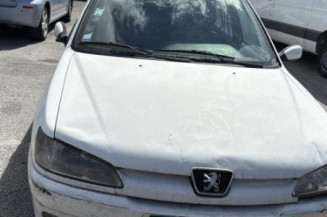 Leve vitre electrique avant gauche PEUGEOT 306