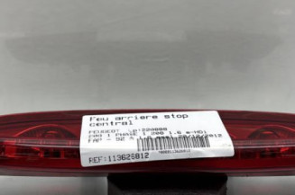 Feu arriere stop central PEUGEOT 208 1 Photo n°1