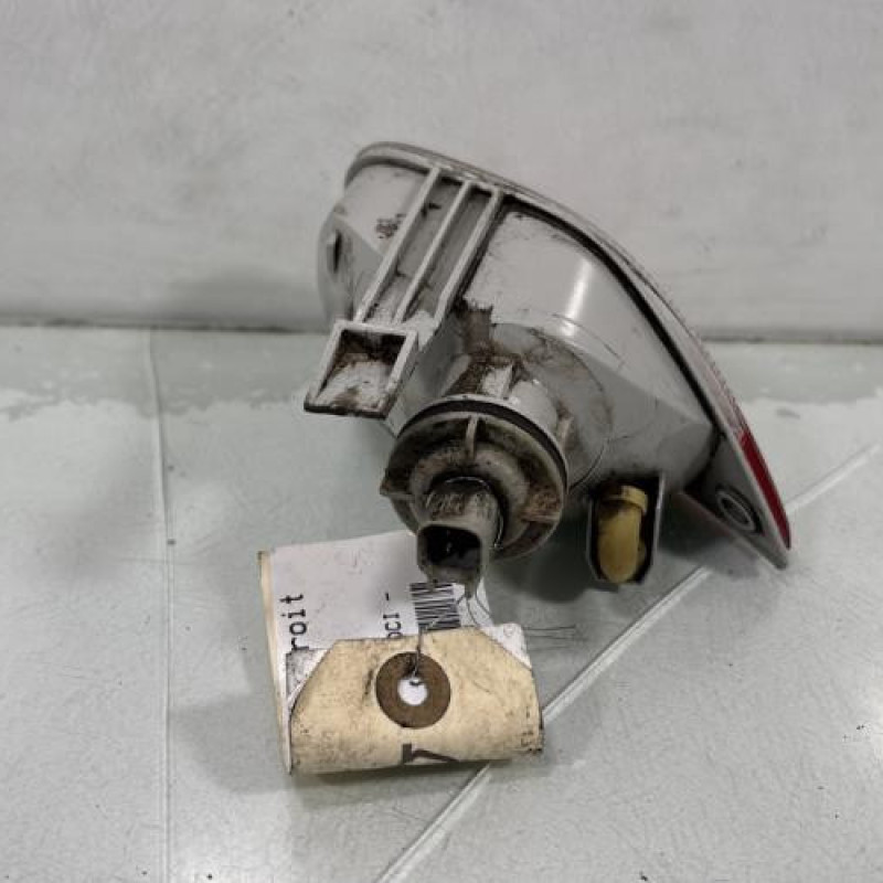 Feu de recul droit FORD FOCUS 2 Photo n°3