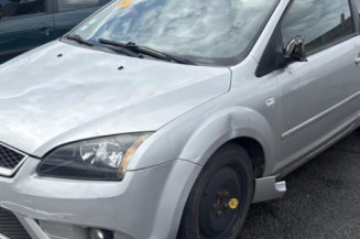 Feu de recul droit FORD FOCUS 2