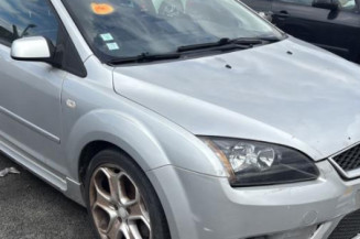 Feu de recul droit FORD FOCUS 2