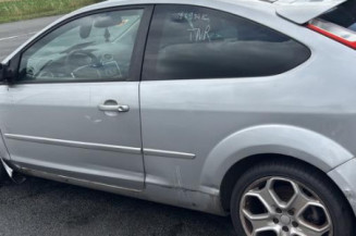 Feu de recul droit FORD FOCUS 2