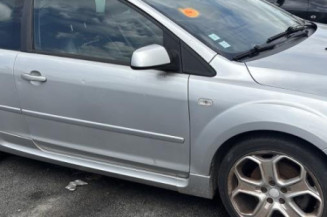 Feu de recul droit FORD FOCUS 2