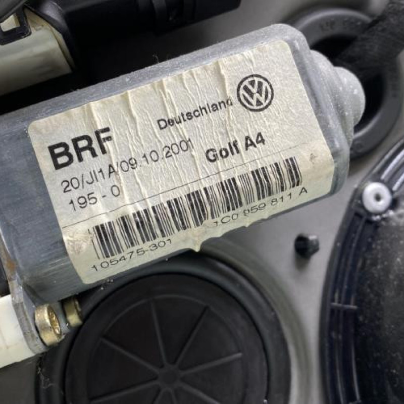 Leve vitre electrique arriere gauche VOLKSWAGEN GOLF 4 Photo n°6