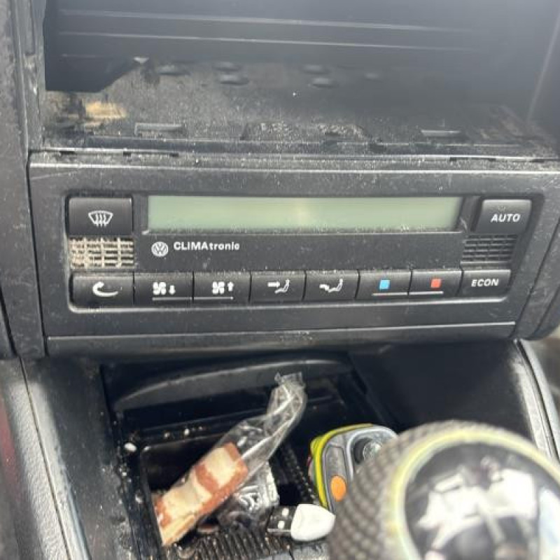 Leve vitre electrique arriere gauche VOLKSWAGEN GOLF 4 Photo n°20