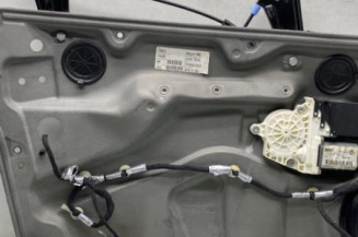 Leve vitre electrique avant gauche VOLKSWAGEN GOLF 4 Photo n°1