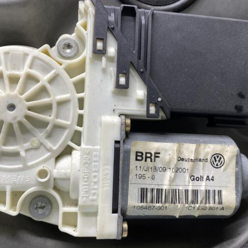 Leve vitre electrique avant gauche VOLKSWAGEN GOLF 4 Photo n°3