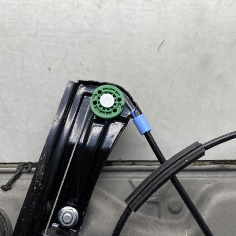 Leve vitre electrique avant gauche VOLKSWAGEN GOLF 4 Photo n°6