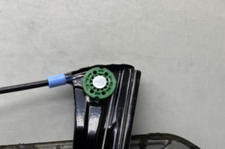 Leve vitre electrique avant gauche VOLKSWAGEN GOLF 4