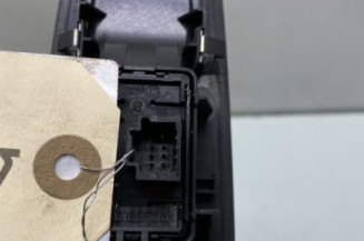 Interrupteur de leve vitre avant droit RENAULT LATITUDE