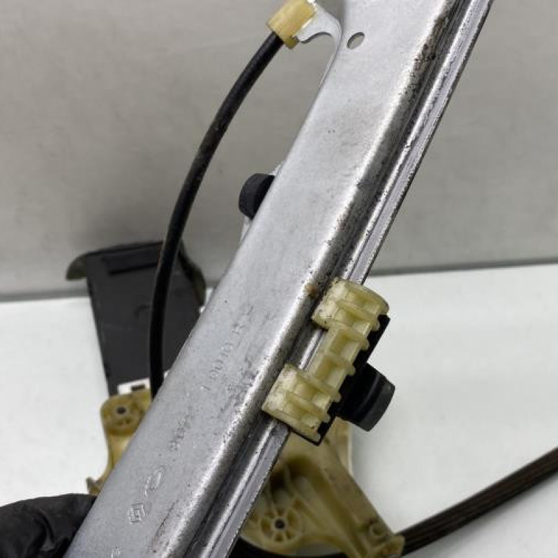 Leve vitre electrique avant gauche RENAULT LATITUDE Photo n°6