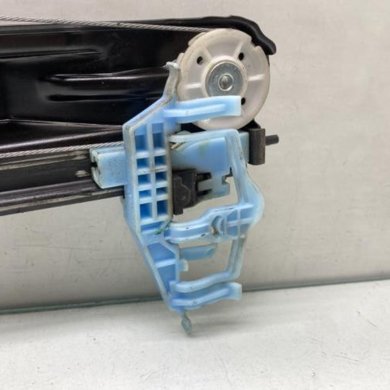 Leve vitre electrique avant gauche FIAT DOBLO 2 Photo n°2