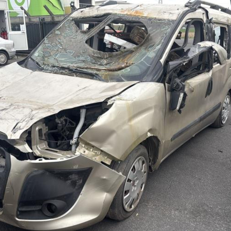 Leve vitre electrique avant gauche FIAT DOBLO 2 Photo n°5