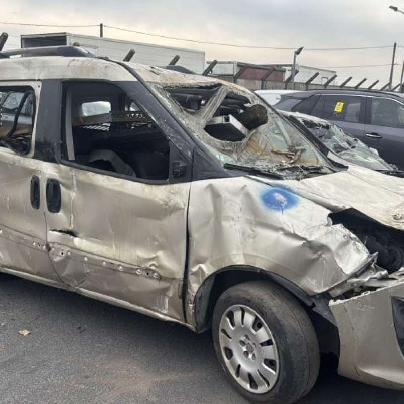 Leve vitre electrique avant gauche FIAT DOBLO 2 Photo n°6