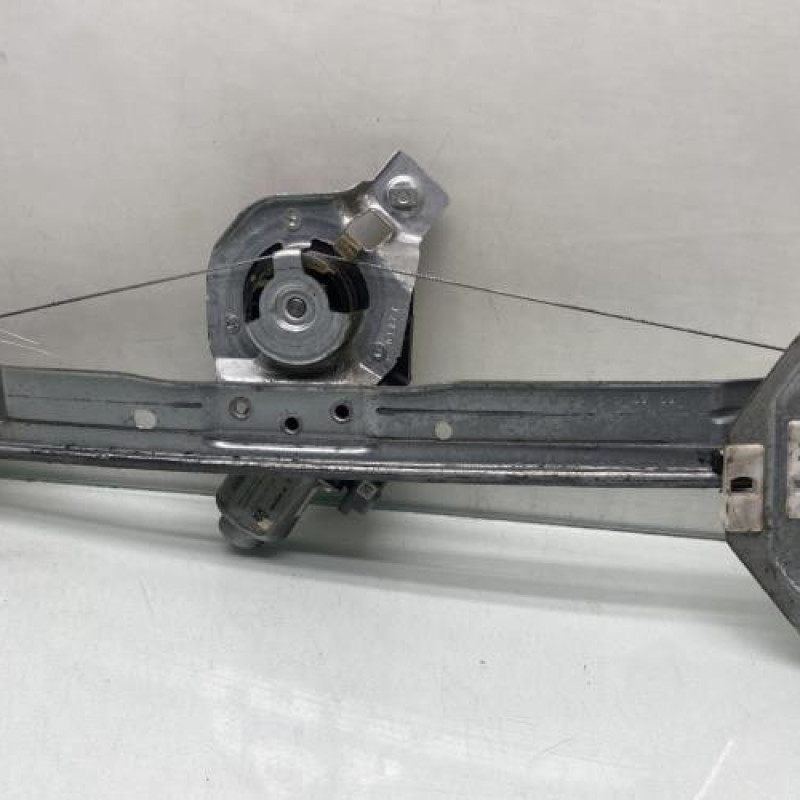 Leve vitre electrique avant gauche CITROEN C3 2 Photo n°1