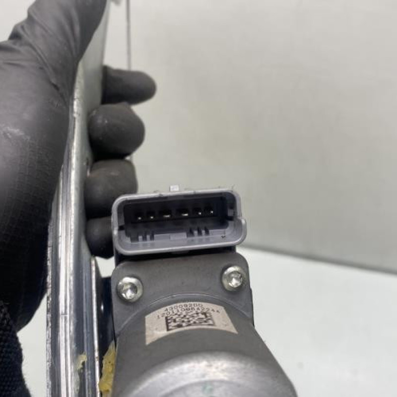 Leve vitre electrique avant gauche CITROEN C3 2 Photo n°3