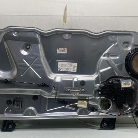 Leve vitre electrique avant droit VOLKSWAGEN POLO 4 Photo n°1