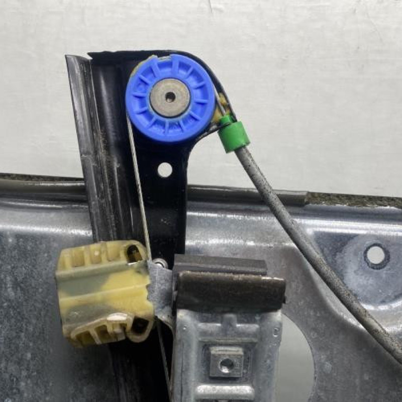 Leve vitre electrique avant droit VOLKSWAGEN POLO 4 Photo n°5
