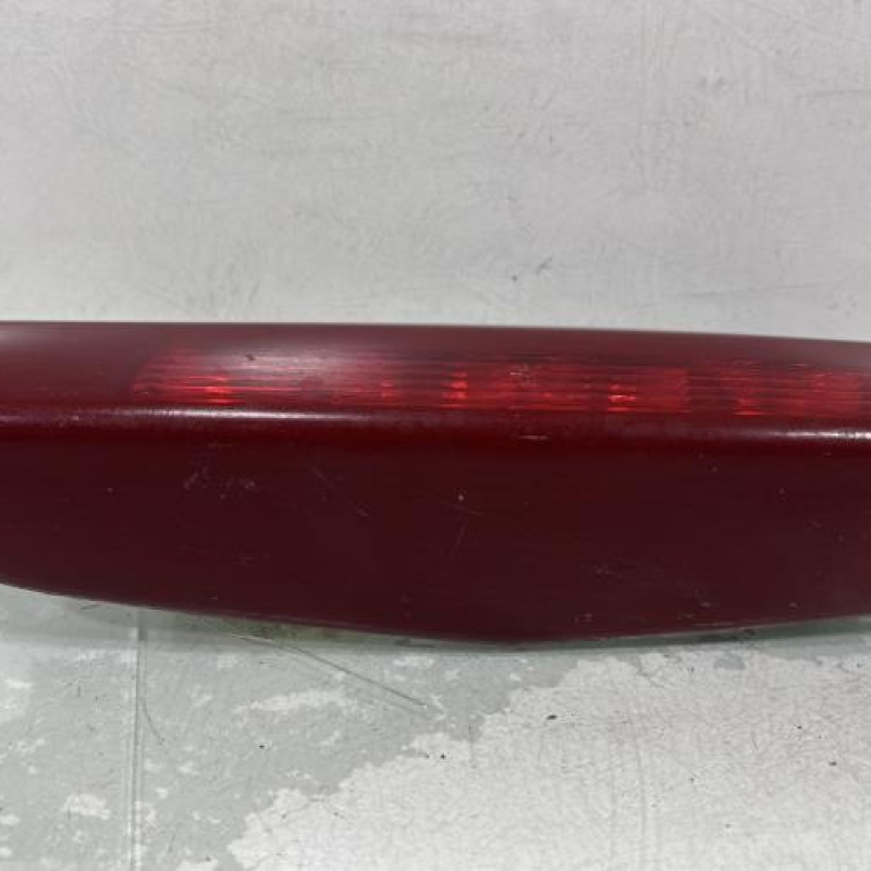 Feu arriere stop central OPEL CORSA D Photo n°1