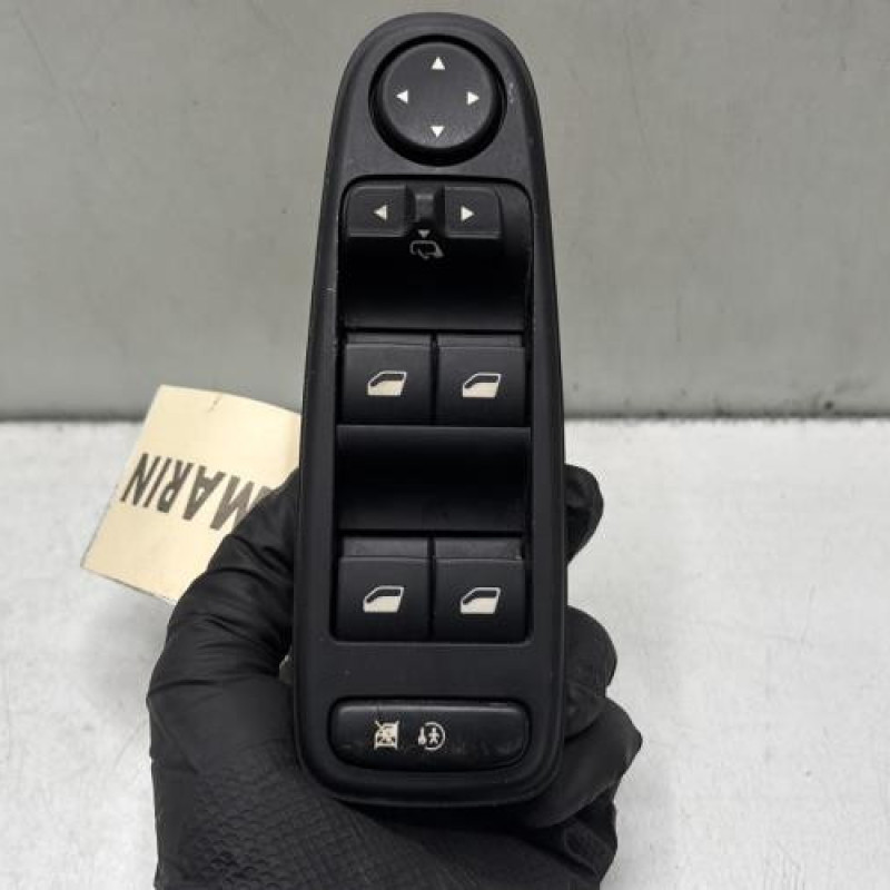 Interrupteur de leve vitre avant gauche CITROEN C4 PICASSO 1 Photo n°1