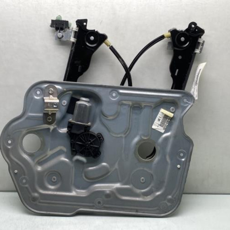 Leve vitre electrique avant droit NISSAN QASHQAI 1 Photo n°1
