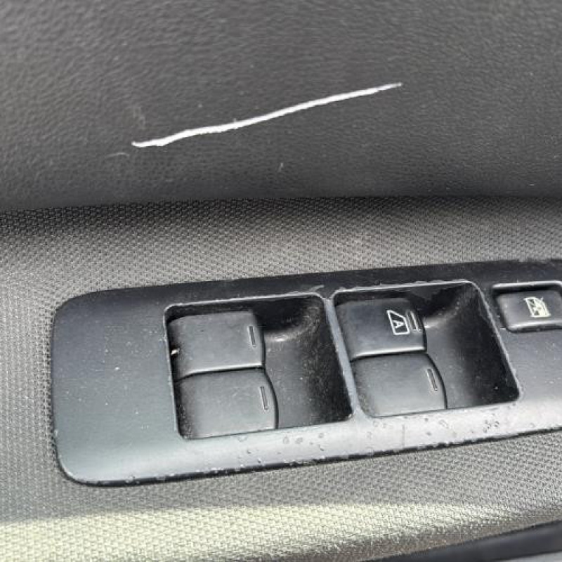 Leve vitre electrique avant droit NISSAN QASHQAI 1 Photo n°17