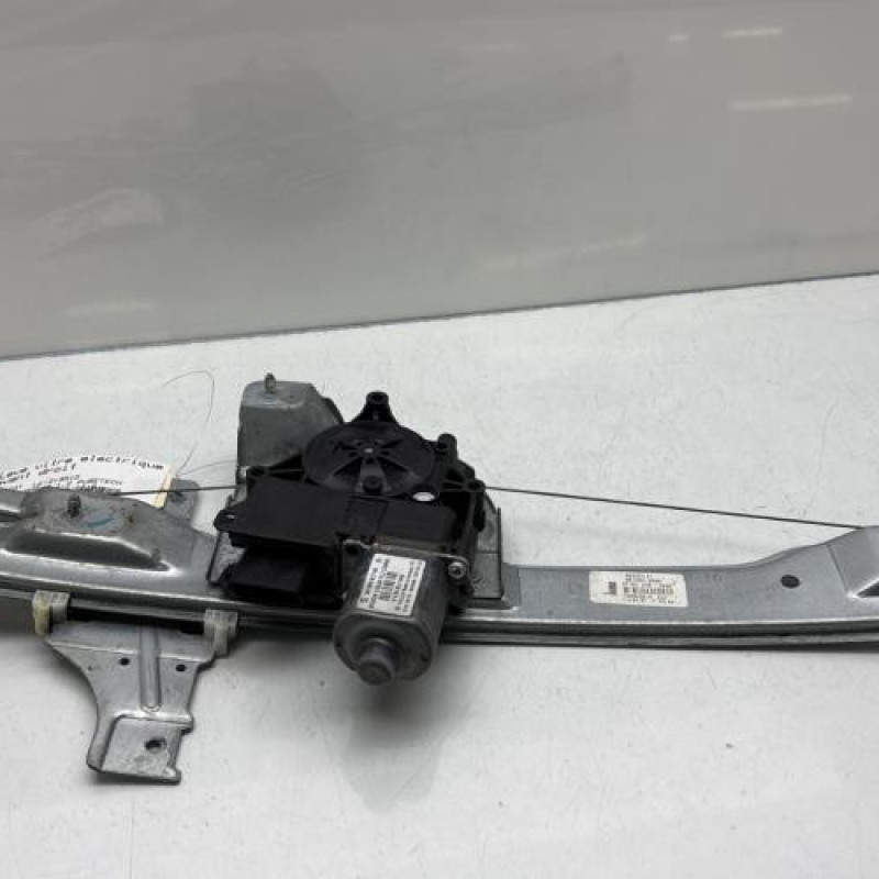 Leve vitre electrique avant droit PEUGEOT 208 1 Photo n°1
