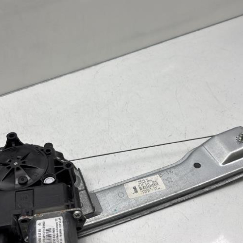 Leve vitre electrique avant droit PEUGEOT 208 1 Photo n°3