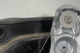 Leve vitre electrique avant gauche KIA CEE-D 2