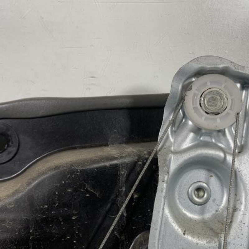 Leve vitre electrique avant gauche KIA CEE-D 2 Photo n°6