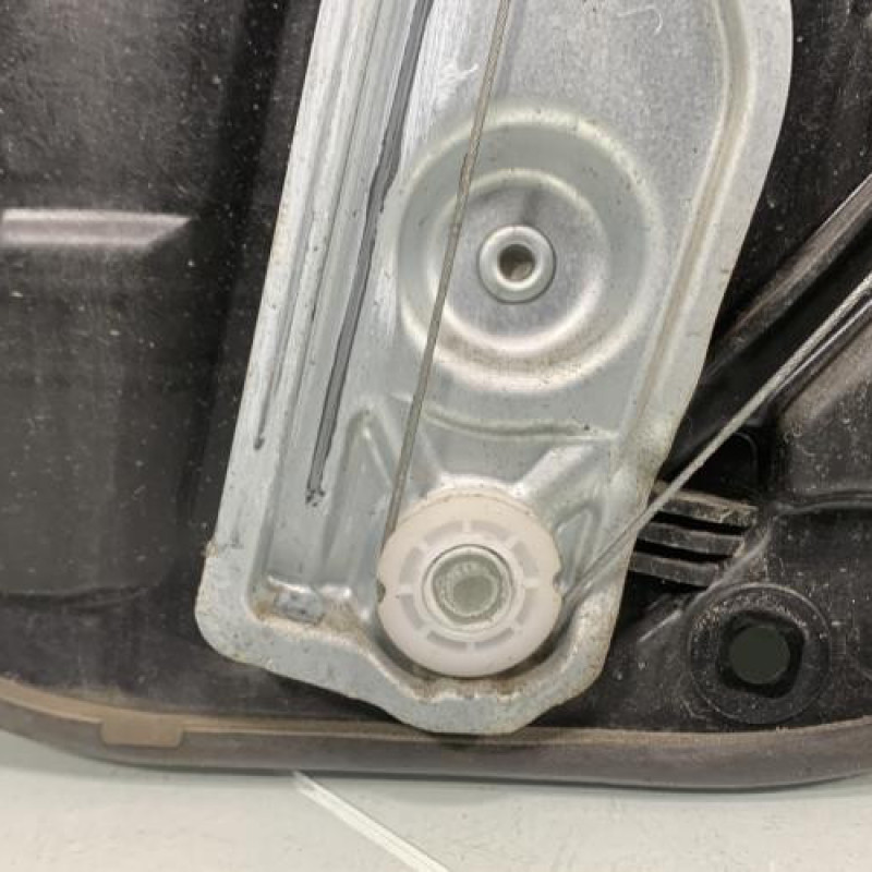 Leve vitre electrique avant gauche KIA CEE-D 2 Photo n°9