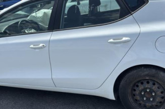 Leve vitre electrique avant gauche KIA CEE-D 2