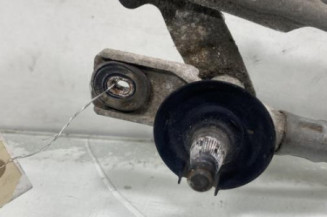 Moteur essuie glace avant KIA CEE-D 2