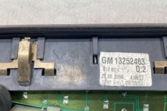 Feu arriere stop central OPEL ZAFIRA B